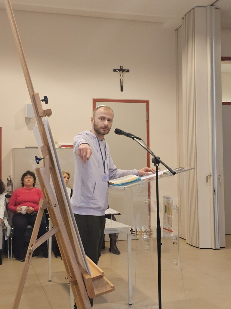 Brak dostępnego opisu zdjęcia.