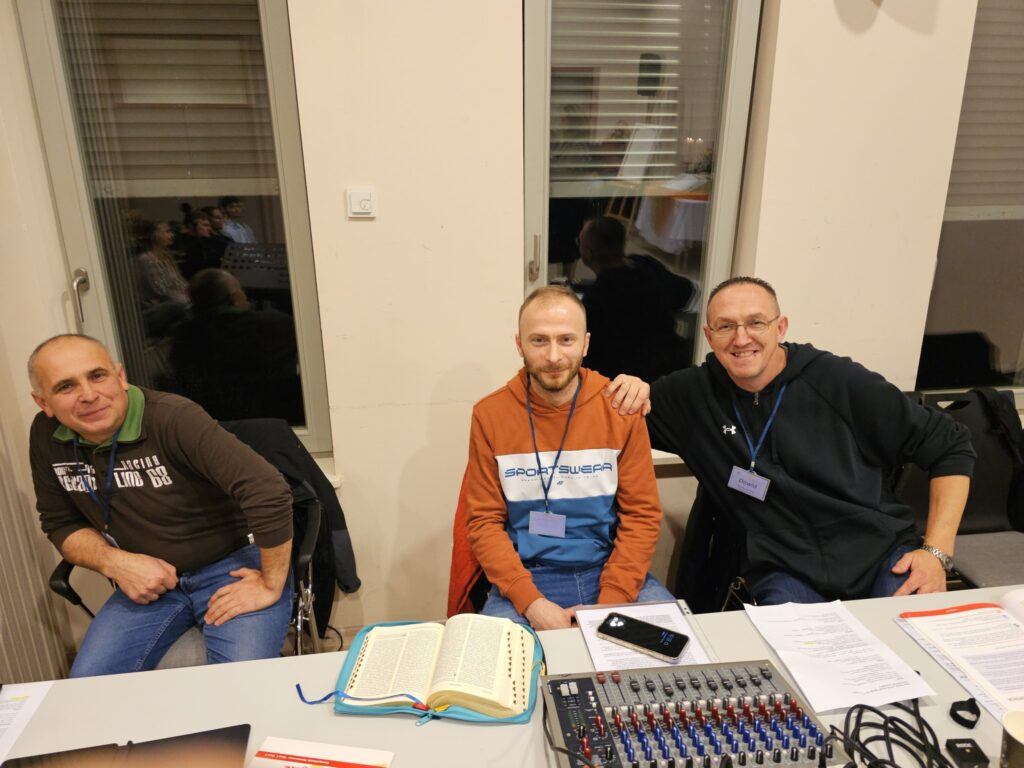 Brak dostępnego opisu zdjęcia.