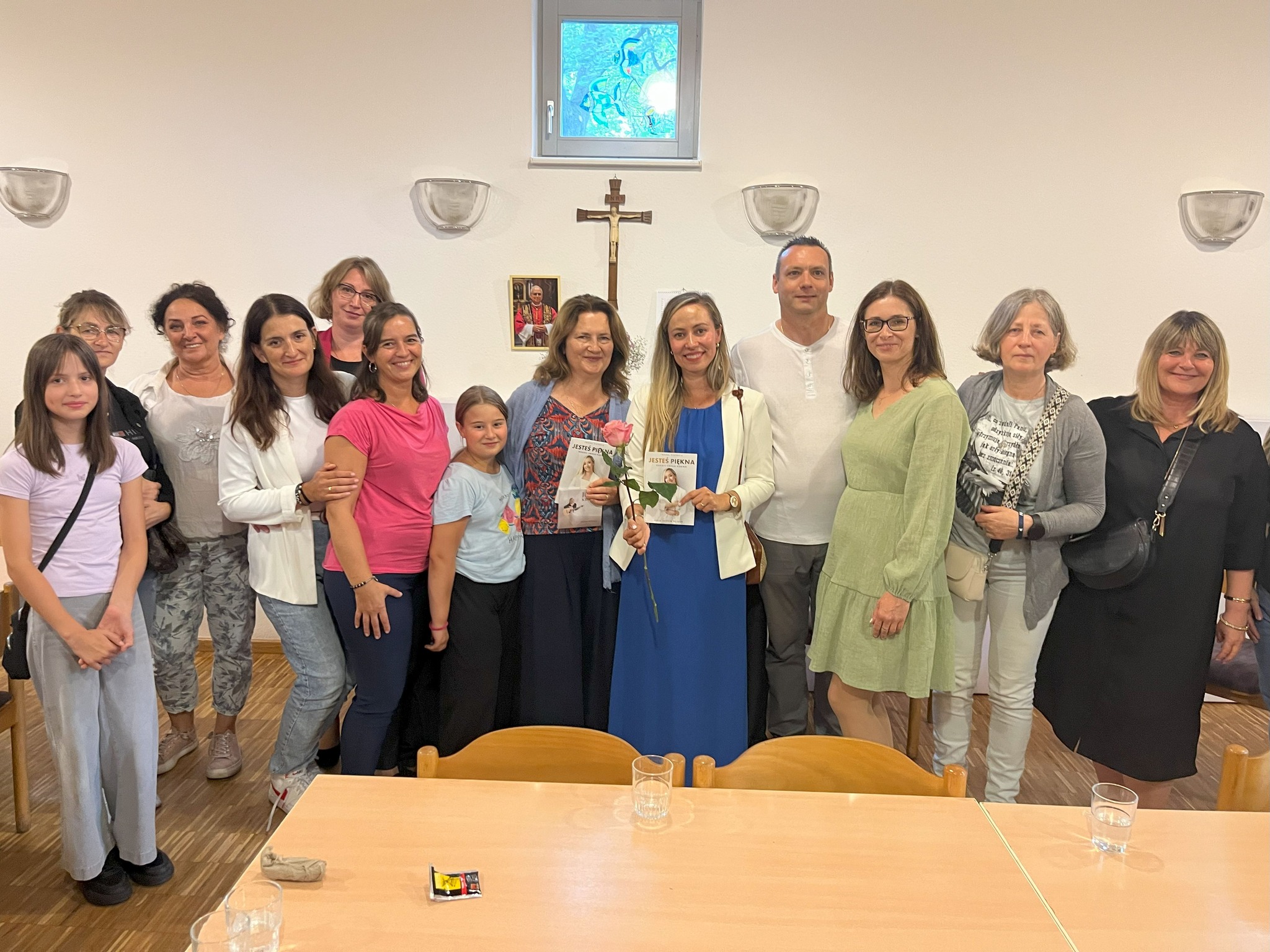 Iwona Pietrala w Berlinie (13-14.9.2025) Może być zdjęciem przedstawiającym 11 osób